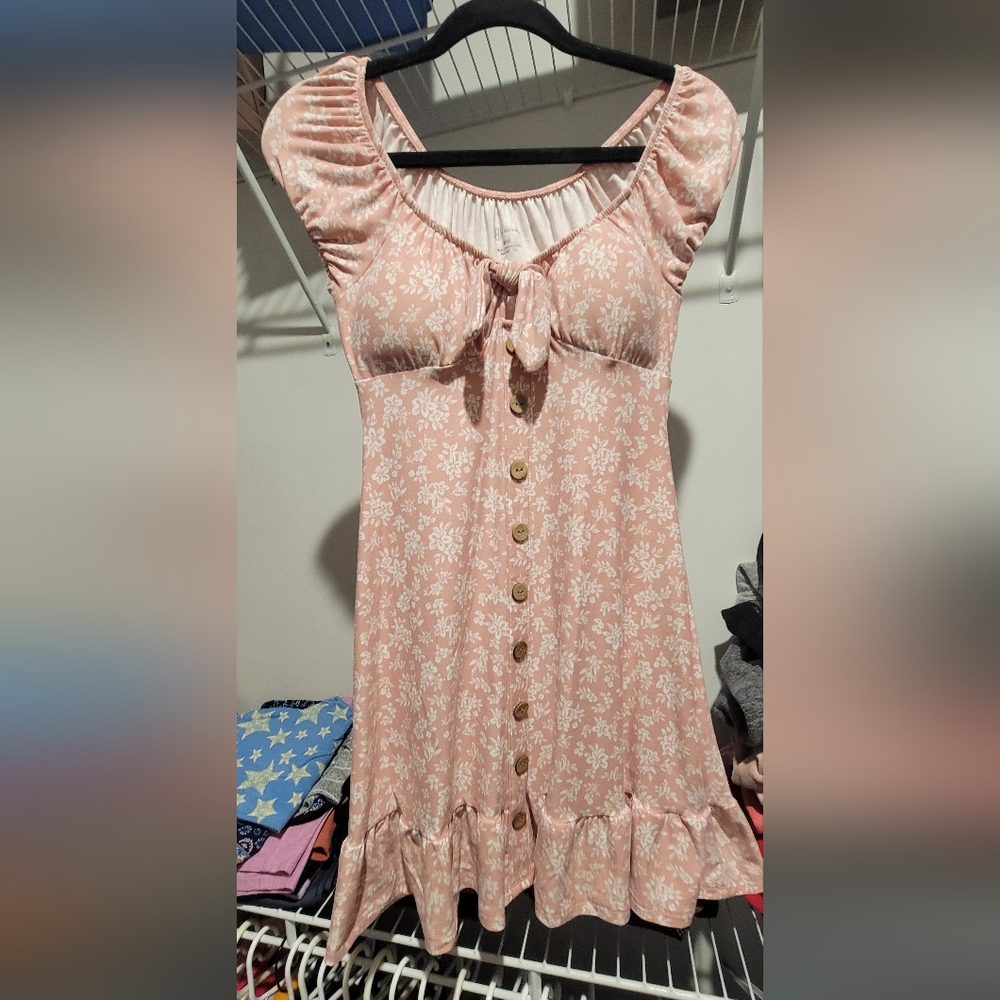No Boundaries Pink and white floral dress XS